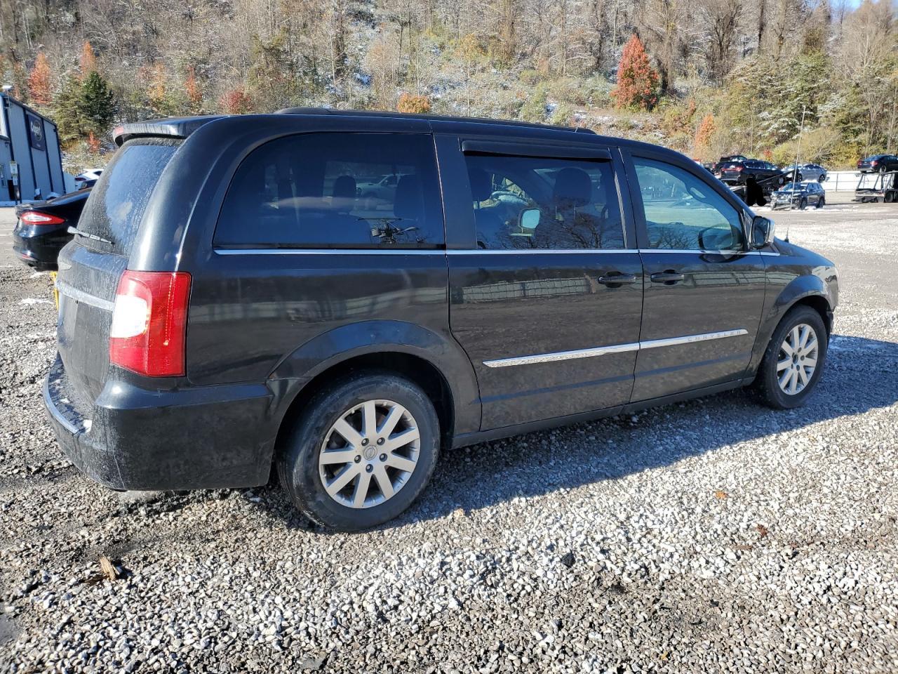 CHRYSLER TOWN & COUNTRY TOURING L