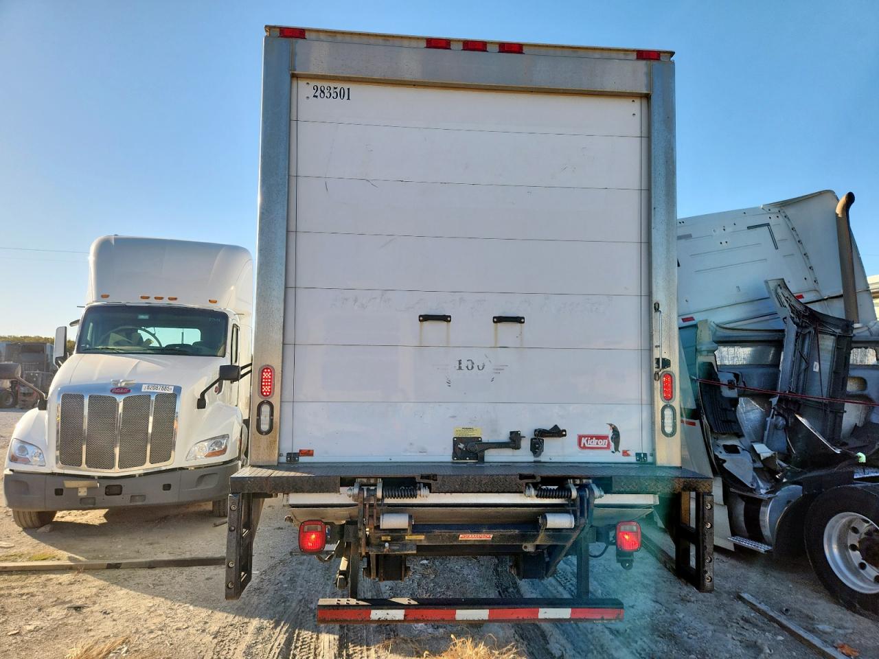 Lot #3286490167 2018 INTERNATIONAL 4000 4300