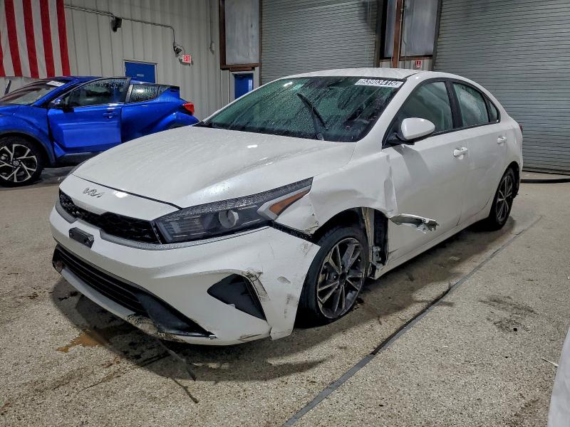 2023 KIA FORTE LX #3303728429