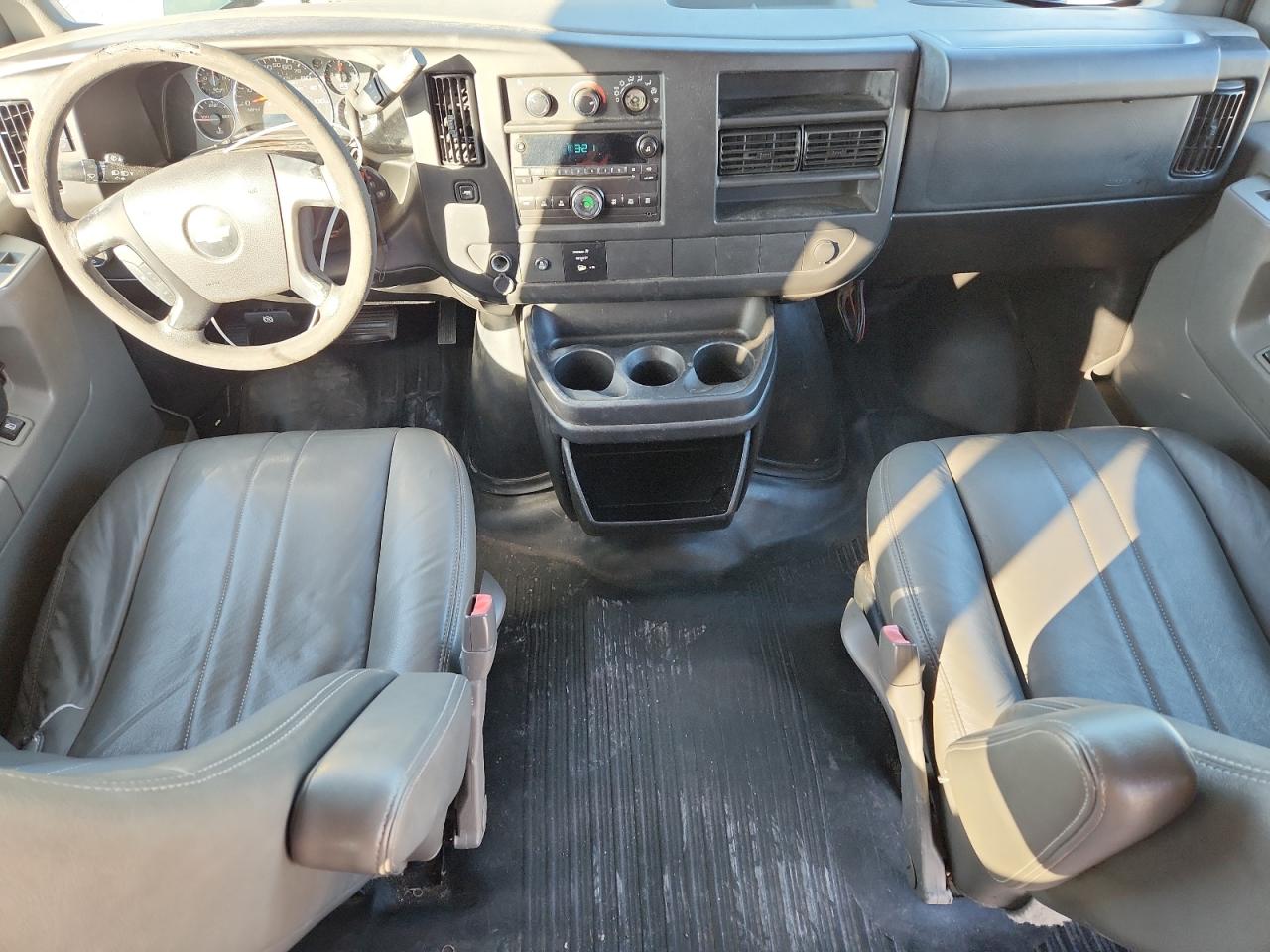 CHEVROLET EXPRESS LS