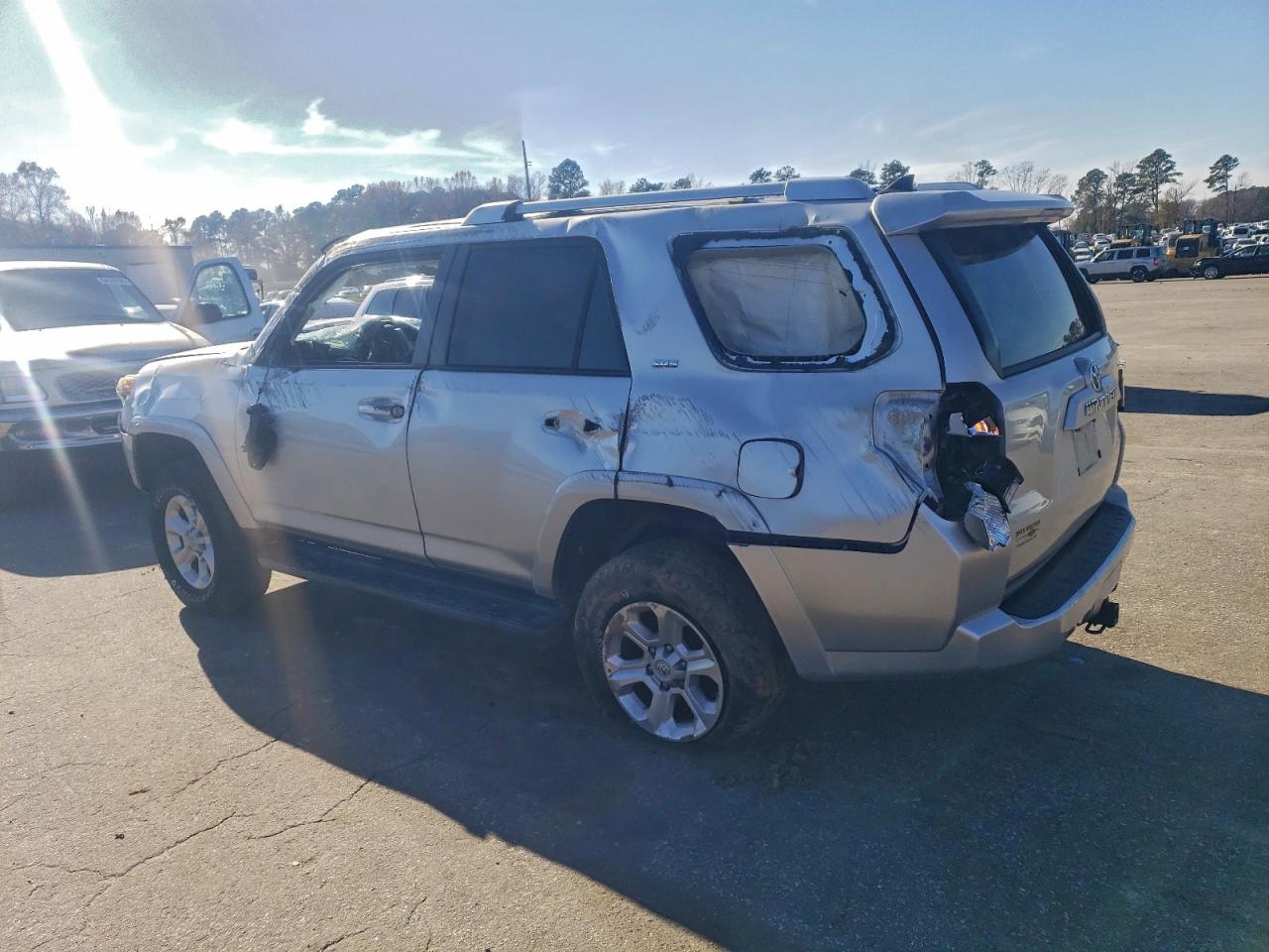 TOYOTA 4RUNNER SR5