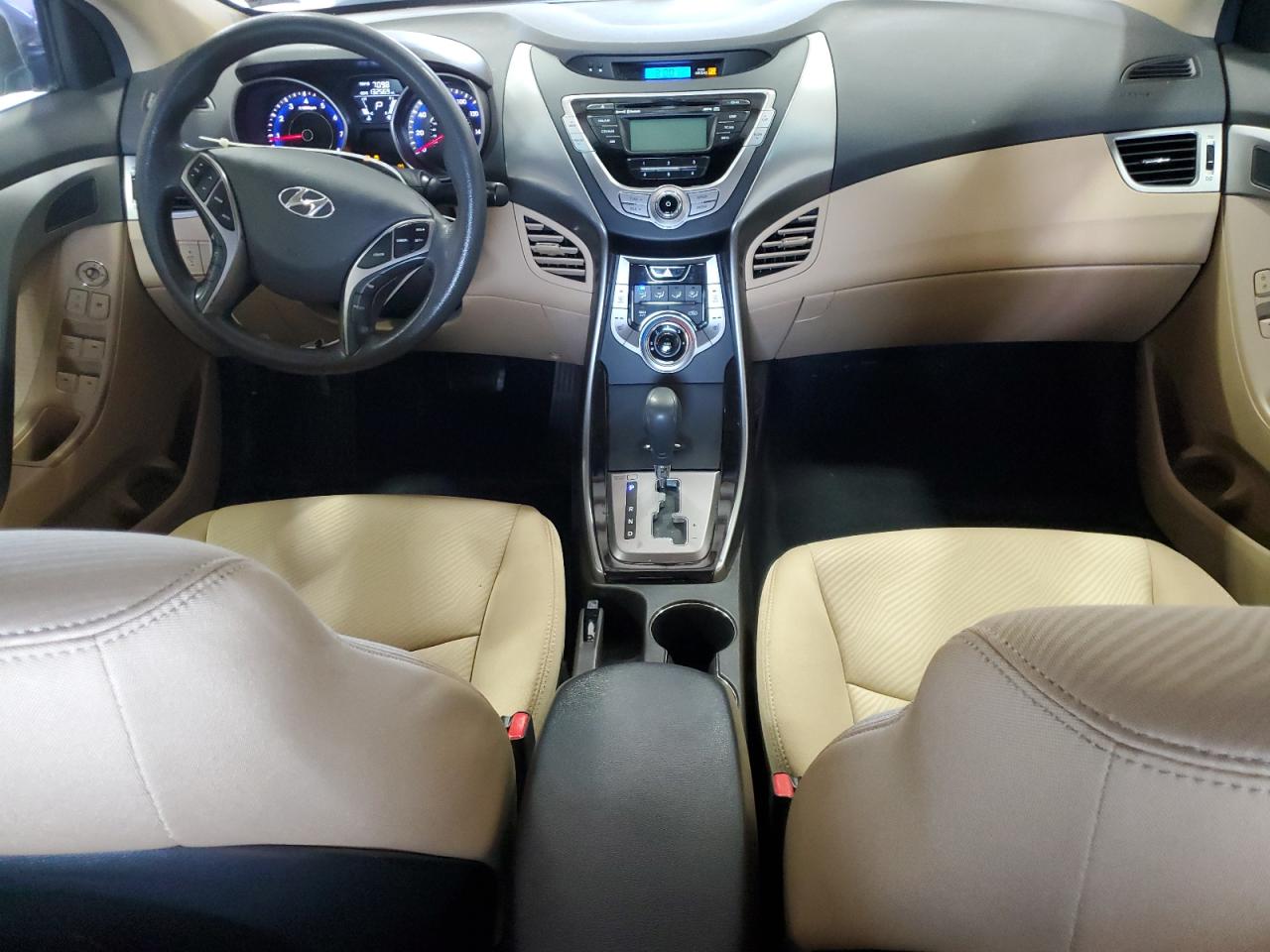 HYUNDAI ELANTRA GLS