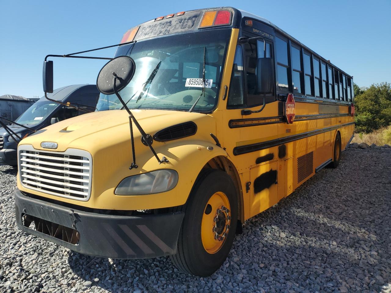 Lot #3287412363 2009 THOMABUSES SAF-T-LINER C2