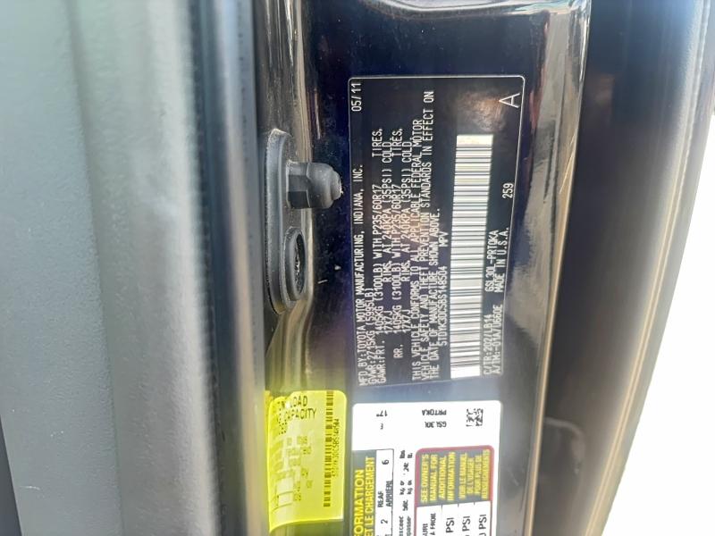 2011 TOYOTA SIENNA XLE #3296216455