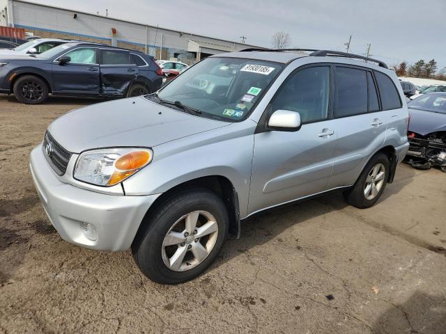 Global Auto Auctions: 2004 TOYOTA RAV4