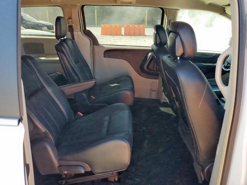 2016 CHRYSLER TOWN & COU #3290422790