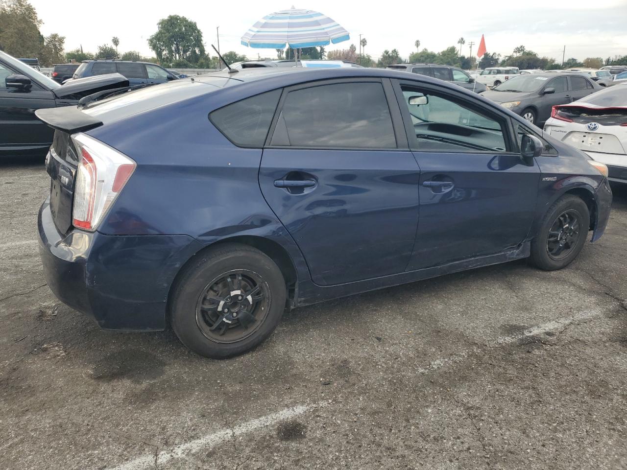 TOYOTA PRIUS