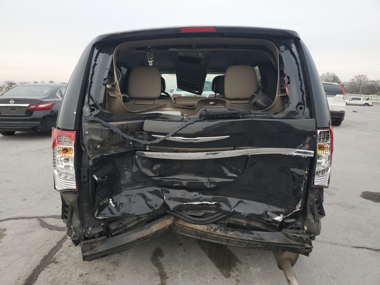 CHRYSLER TOWN & COUNTRY TOURING