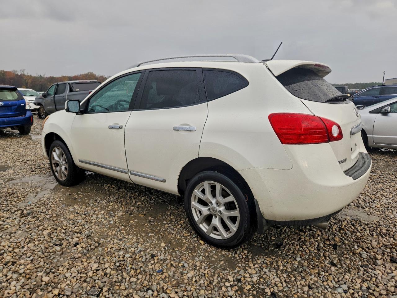 NISSAN ROGUE S