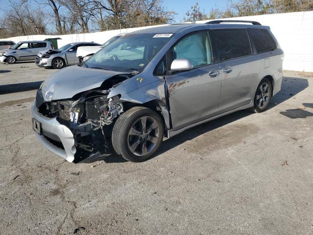 TOYOTA SIENNA SPO