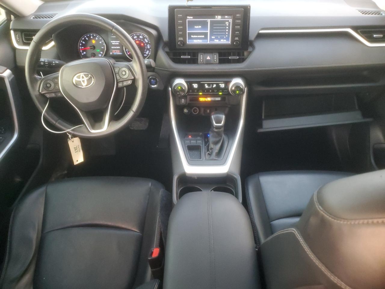 Lot #3301782376 2019 TOYOTA RAV4 XLE P