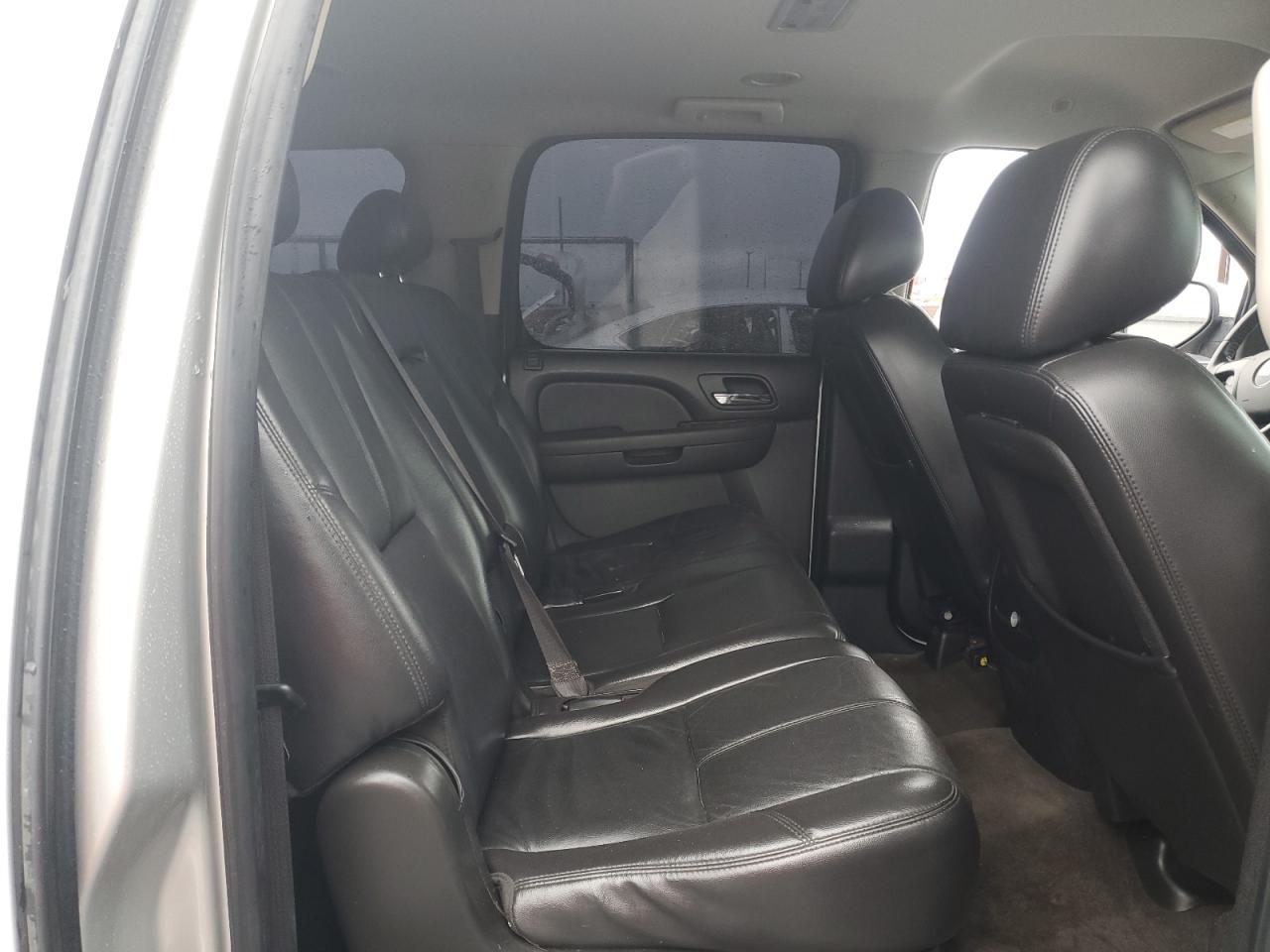 CHEVROLET SUBURBAN K1500 LT