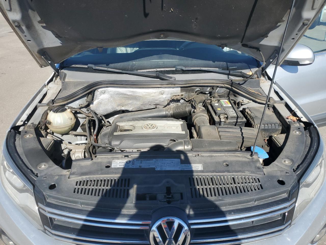 VOLKSWAGEN TIGUAN S