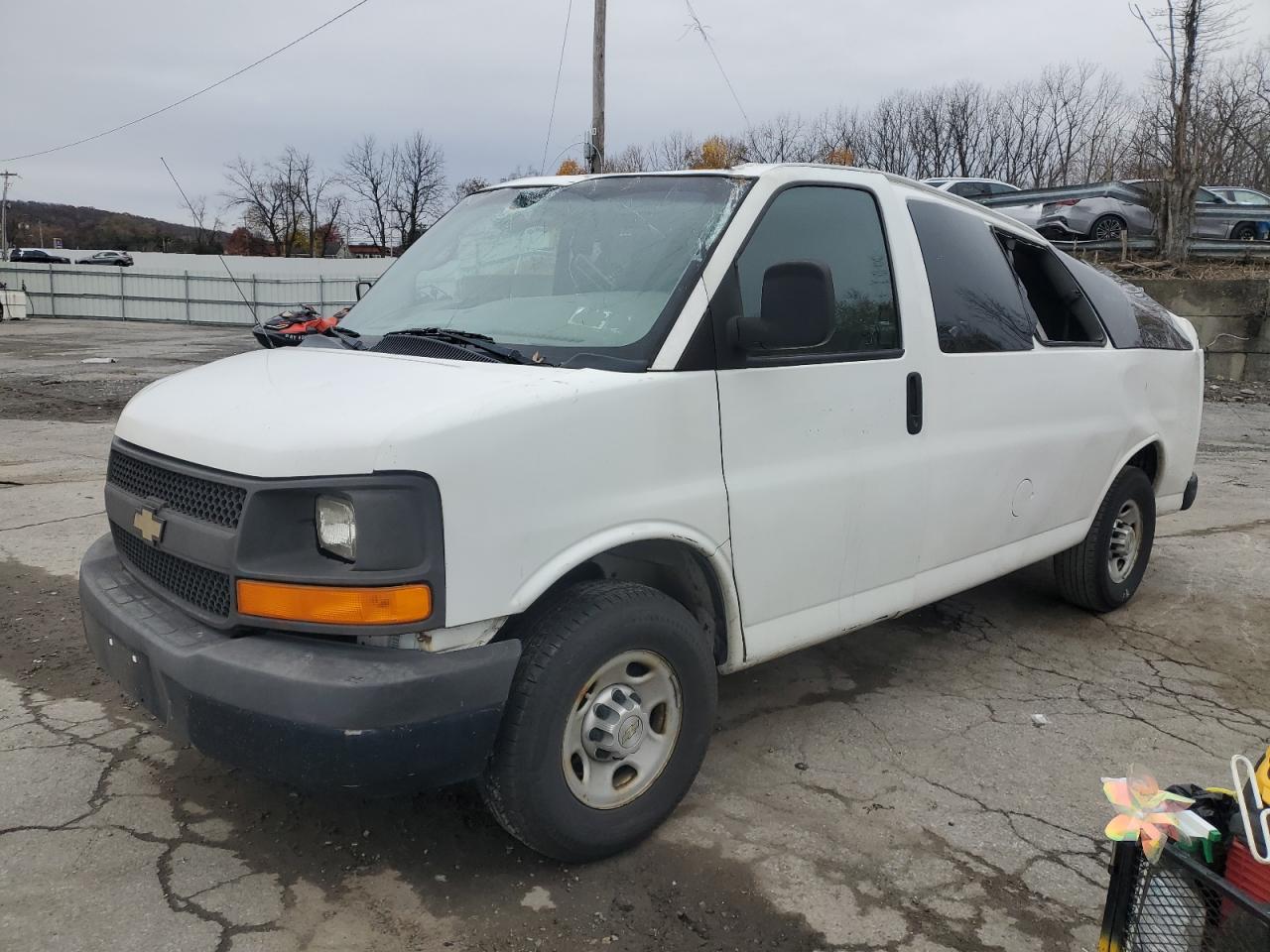 CHEVROLET EXPRESS LS