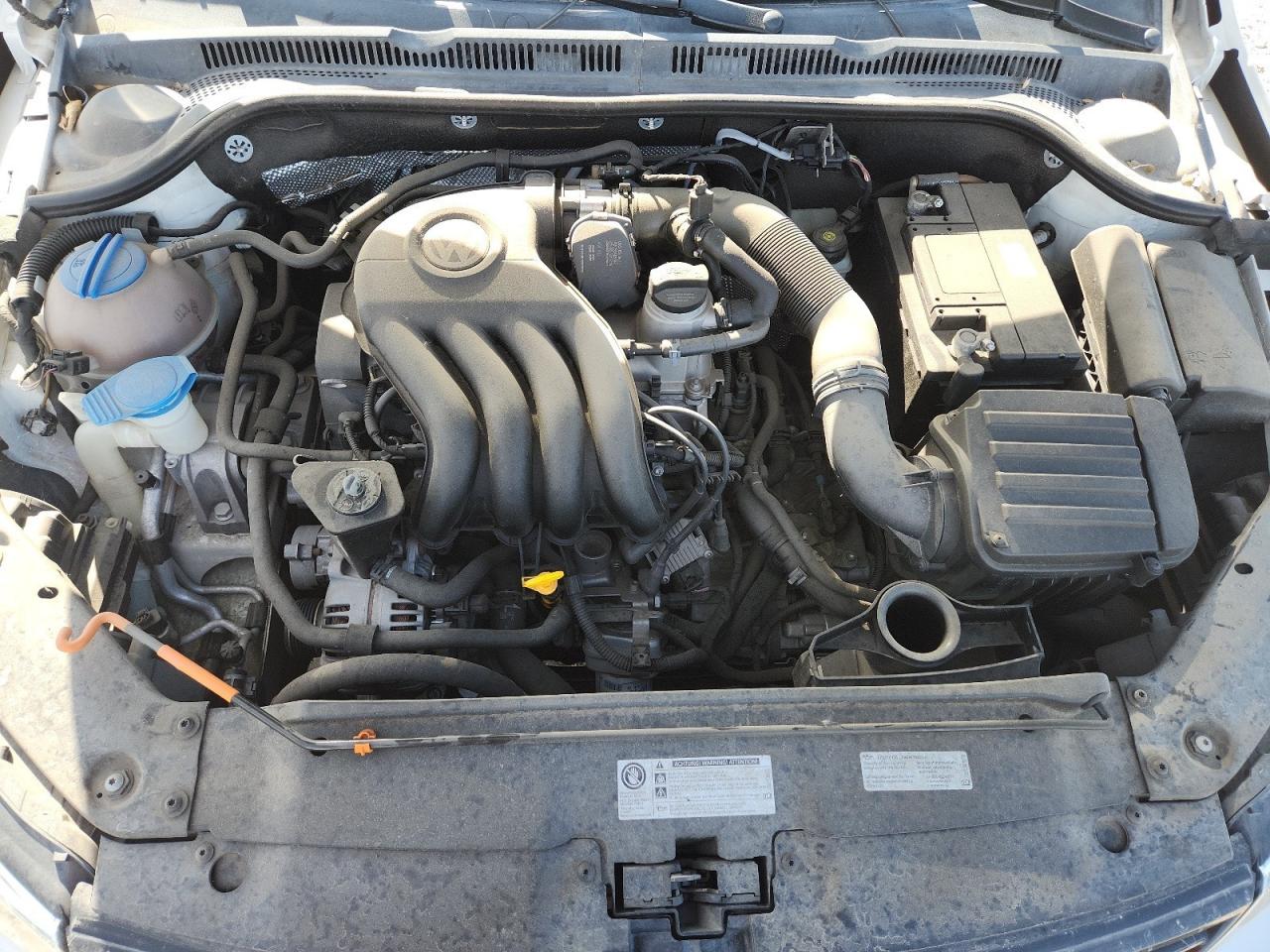 VOLKSWAGEN JETTA BASE