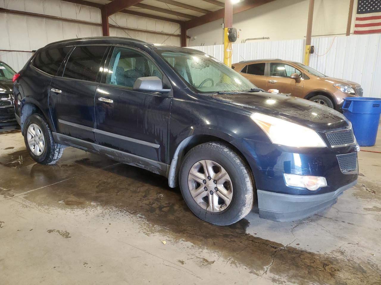 CHEVROLET TRAVERSE LS