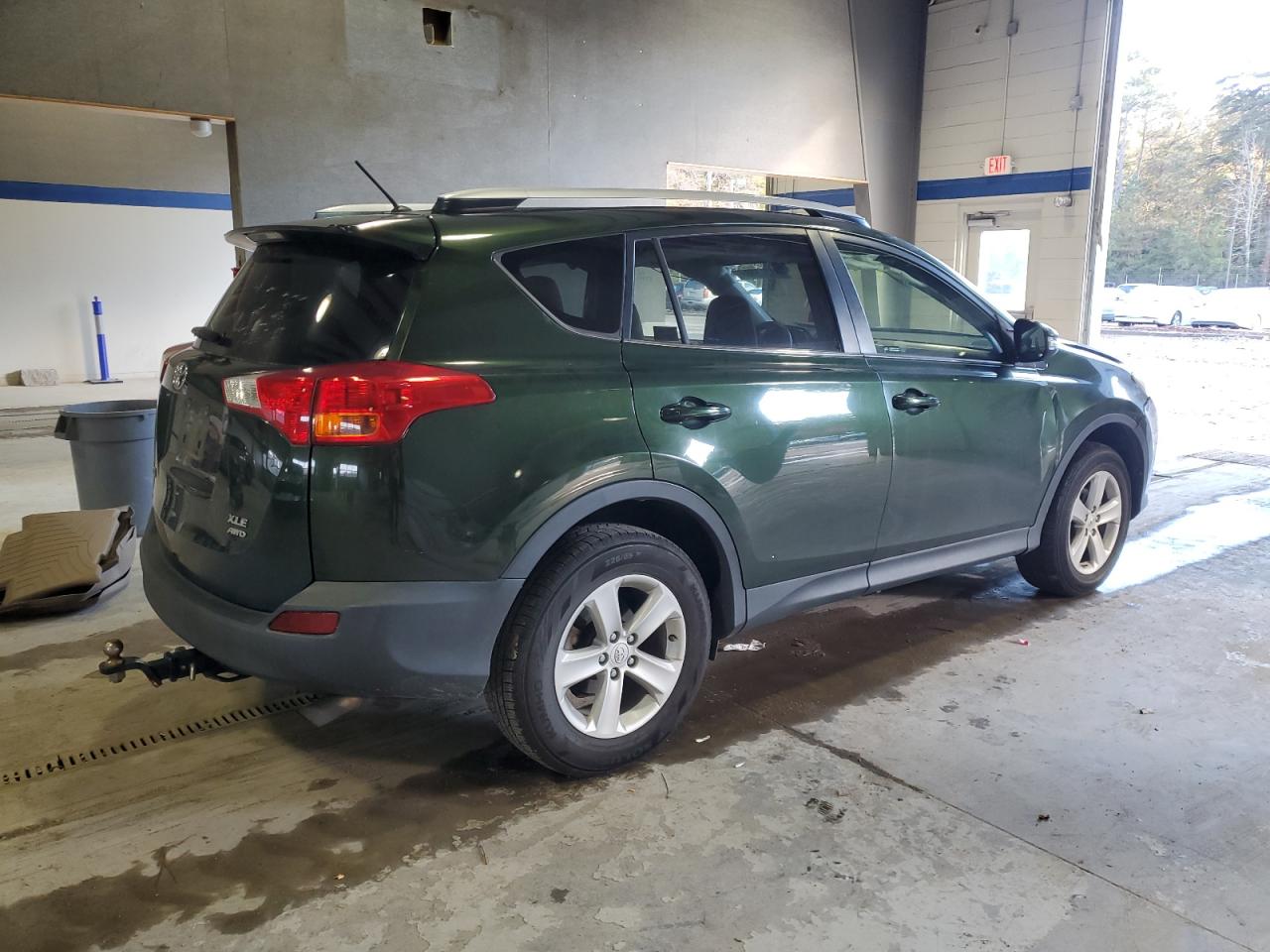 TOYOTA RAV4 XLE