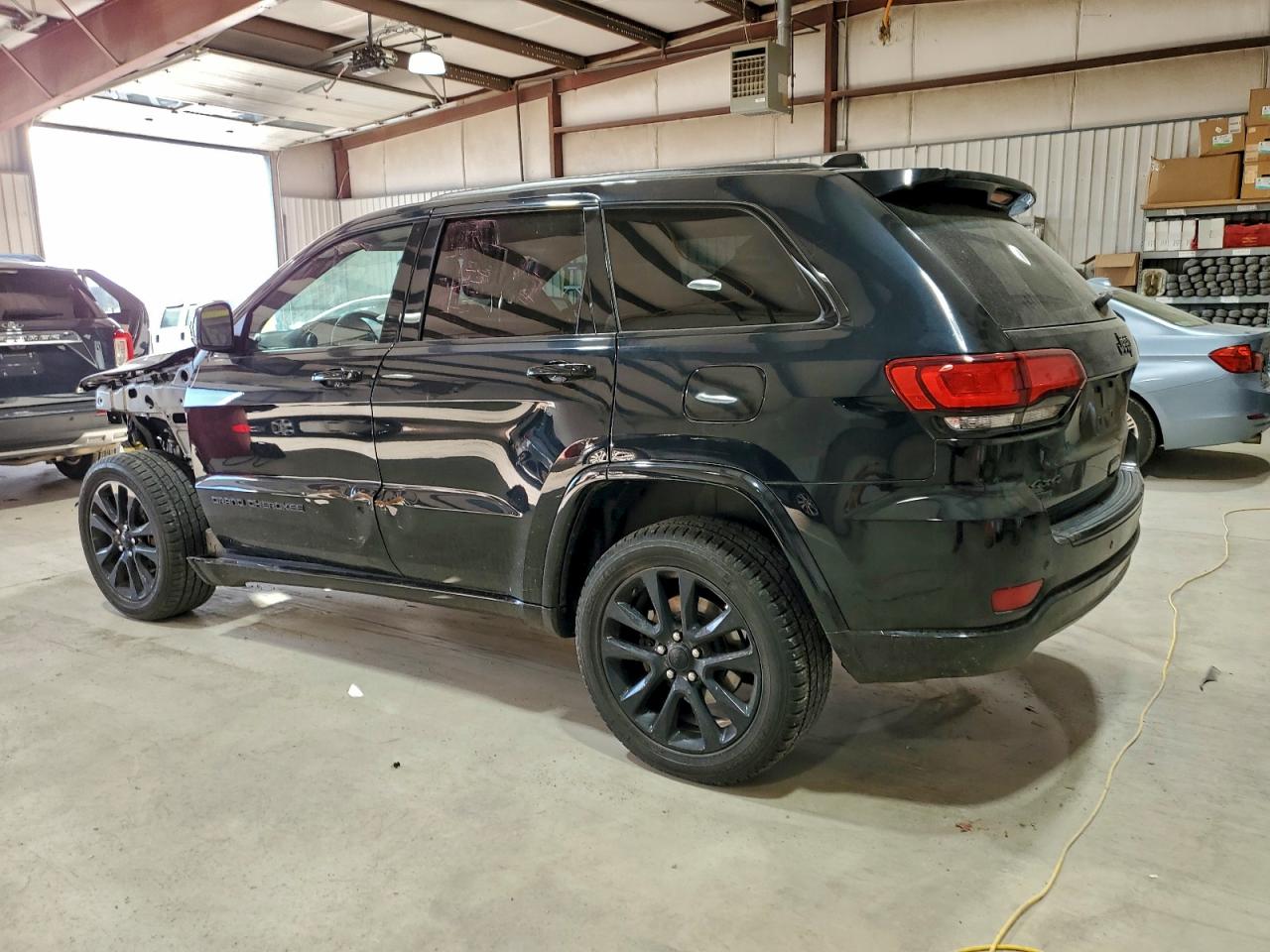 JEEP GRAND CHEROKEE LAREDO