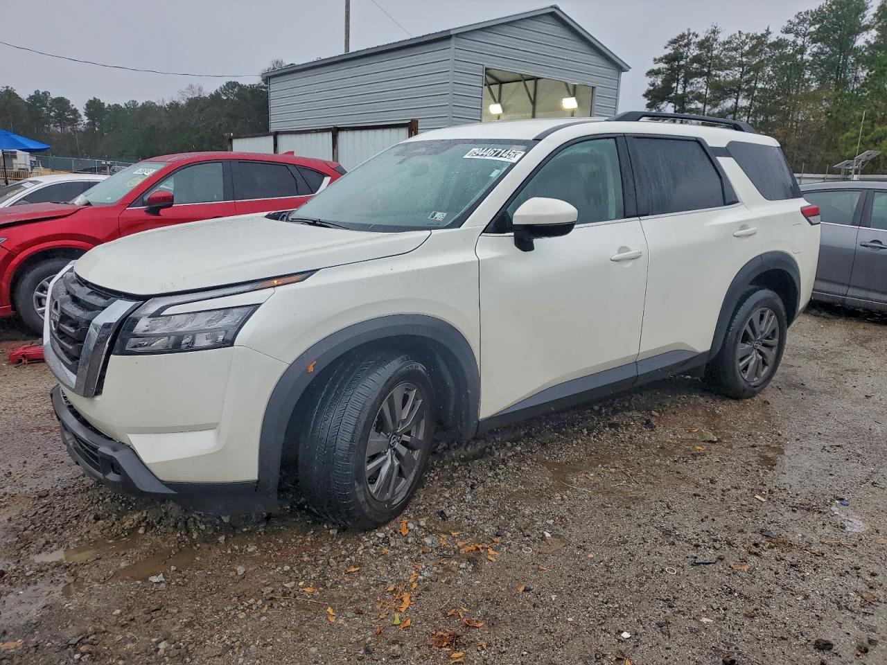 NISSAN PATHFINDER SV