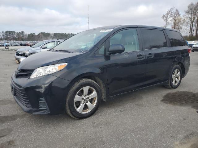 TOYOTA SIENNA L