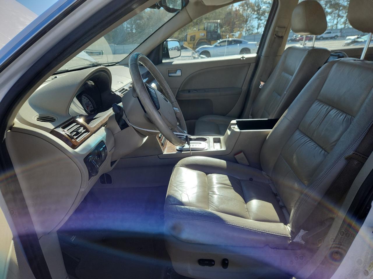 Lot #3290262219 2005 FORD FIVE HUNDR