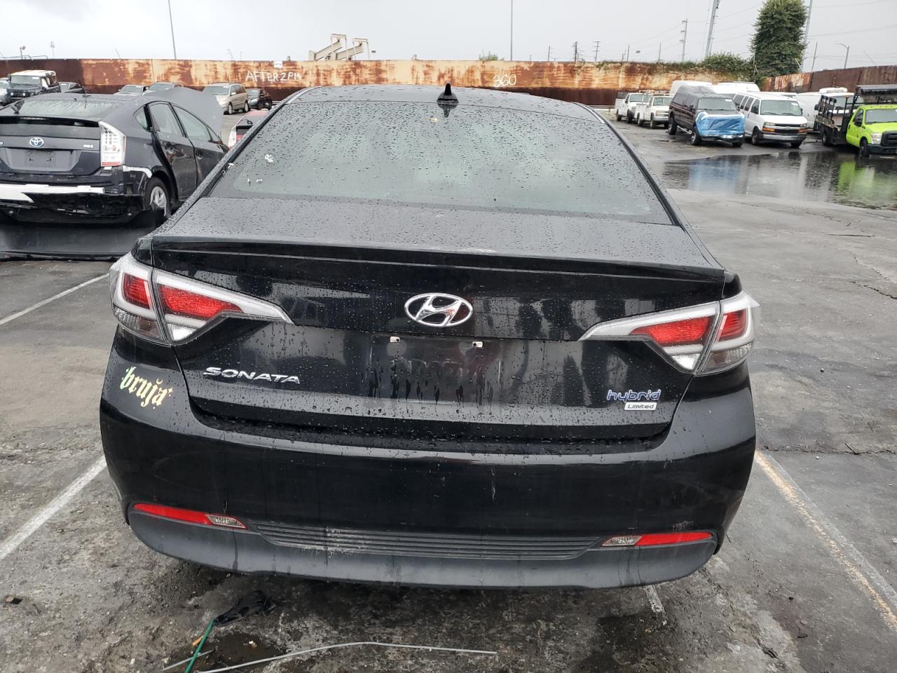 HYUNDAI SONATA HYBRID