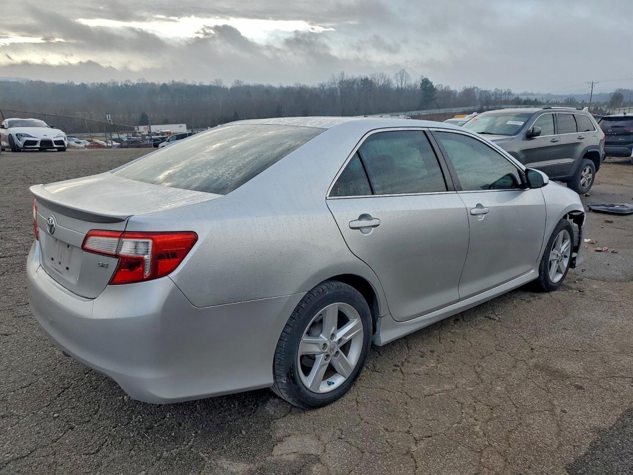 TOYOTA CAMRY L