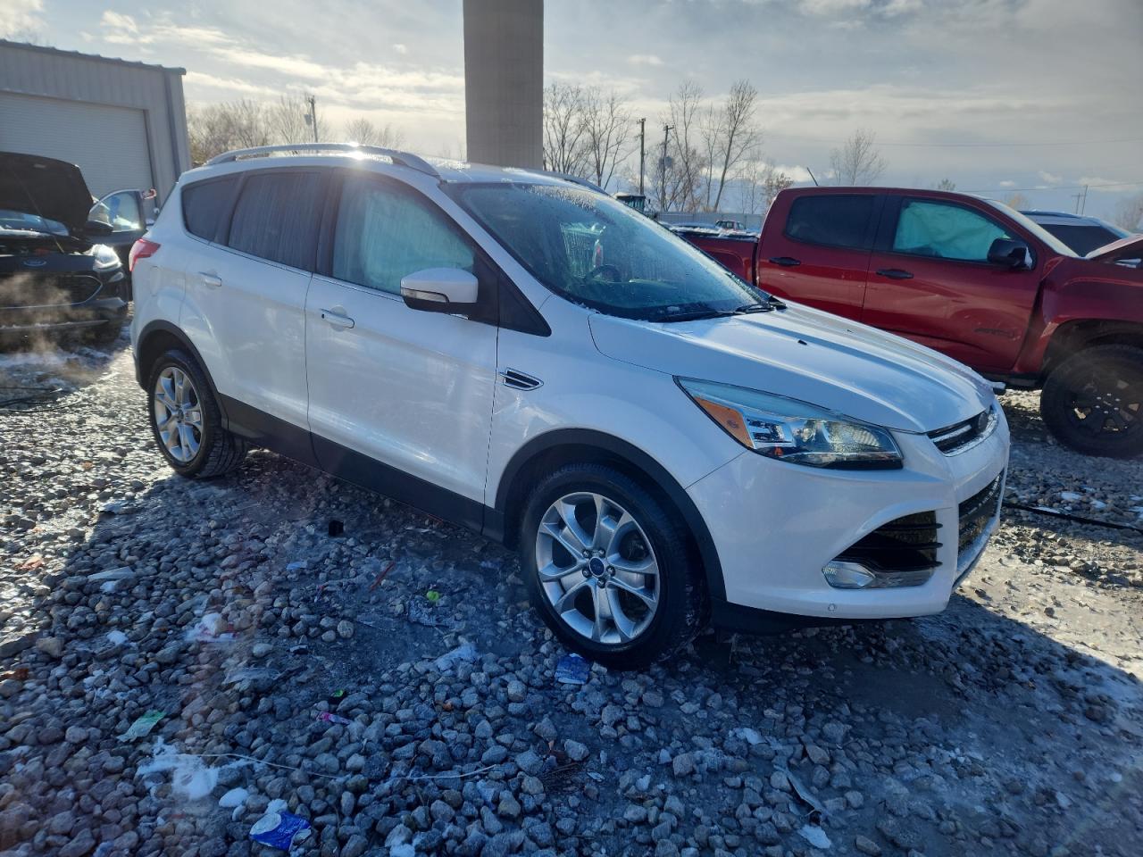 FORD ESCAPE TITANIUM