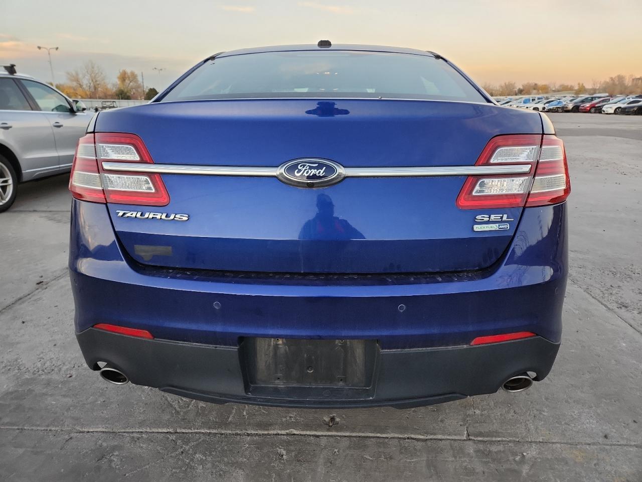 FORD TAURUS SEL