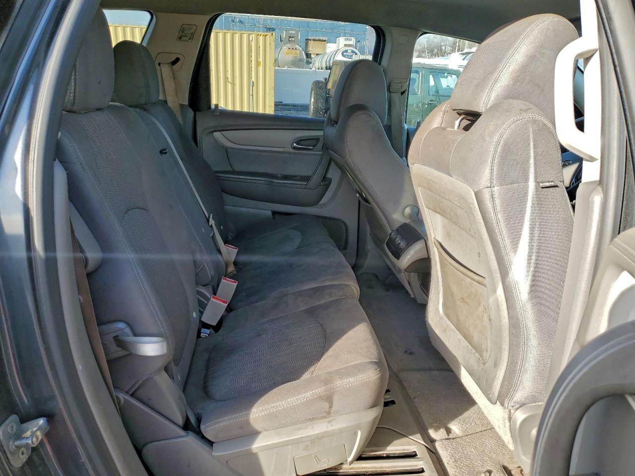 CHEVROLET TRAVERSE LS