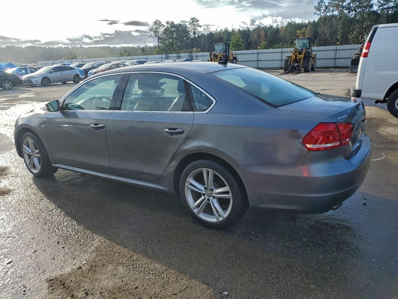 VOLKSWAGEN PASSAT SE
