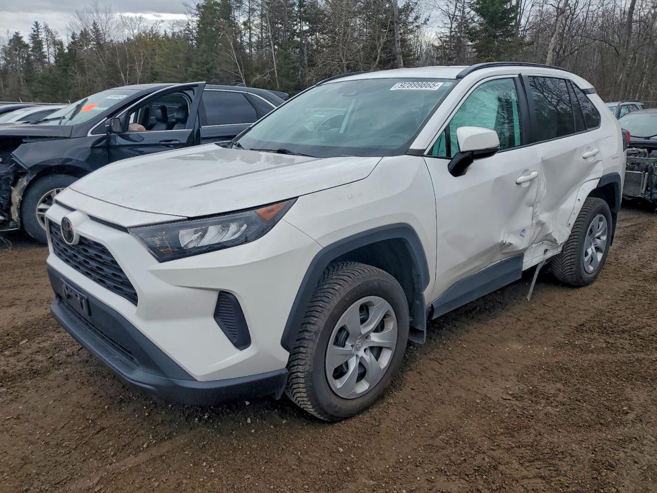 TOYOTA RAV4 LE