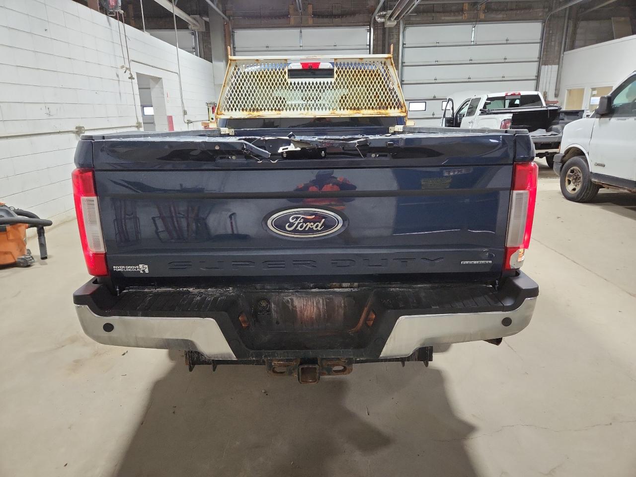 FORD F-250 SUPER DUTY