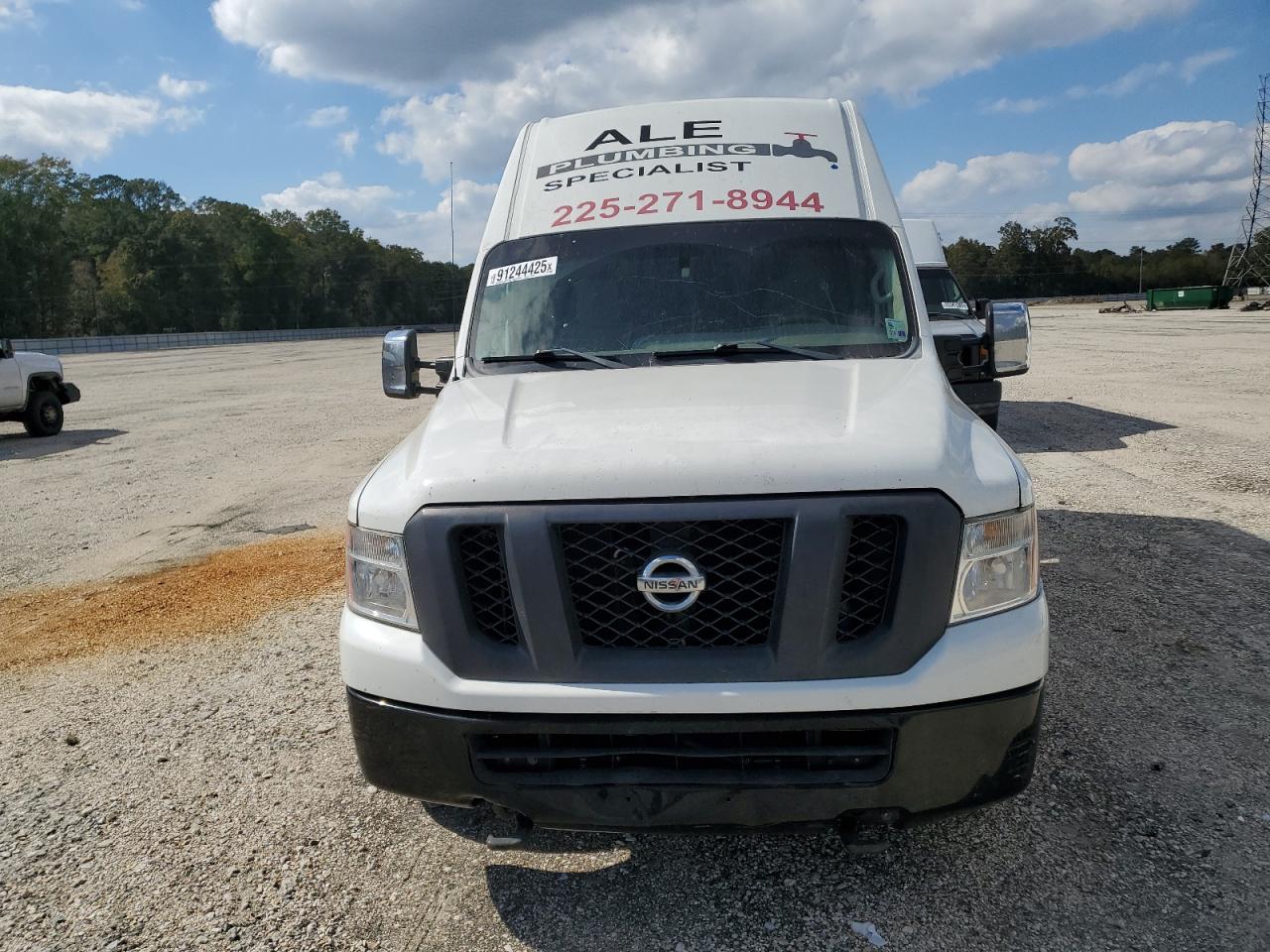 NISSAN NV2500 2500 S