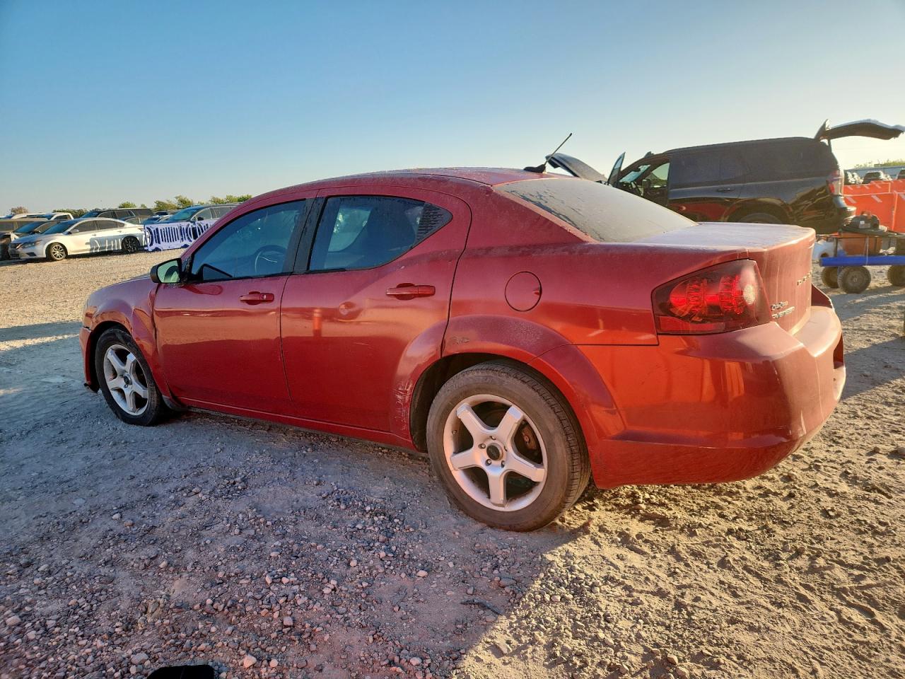 DODGE AVENGER SE