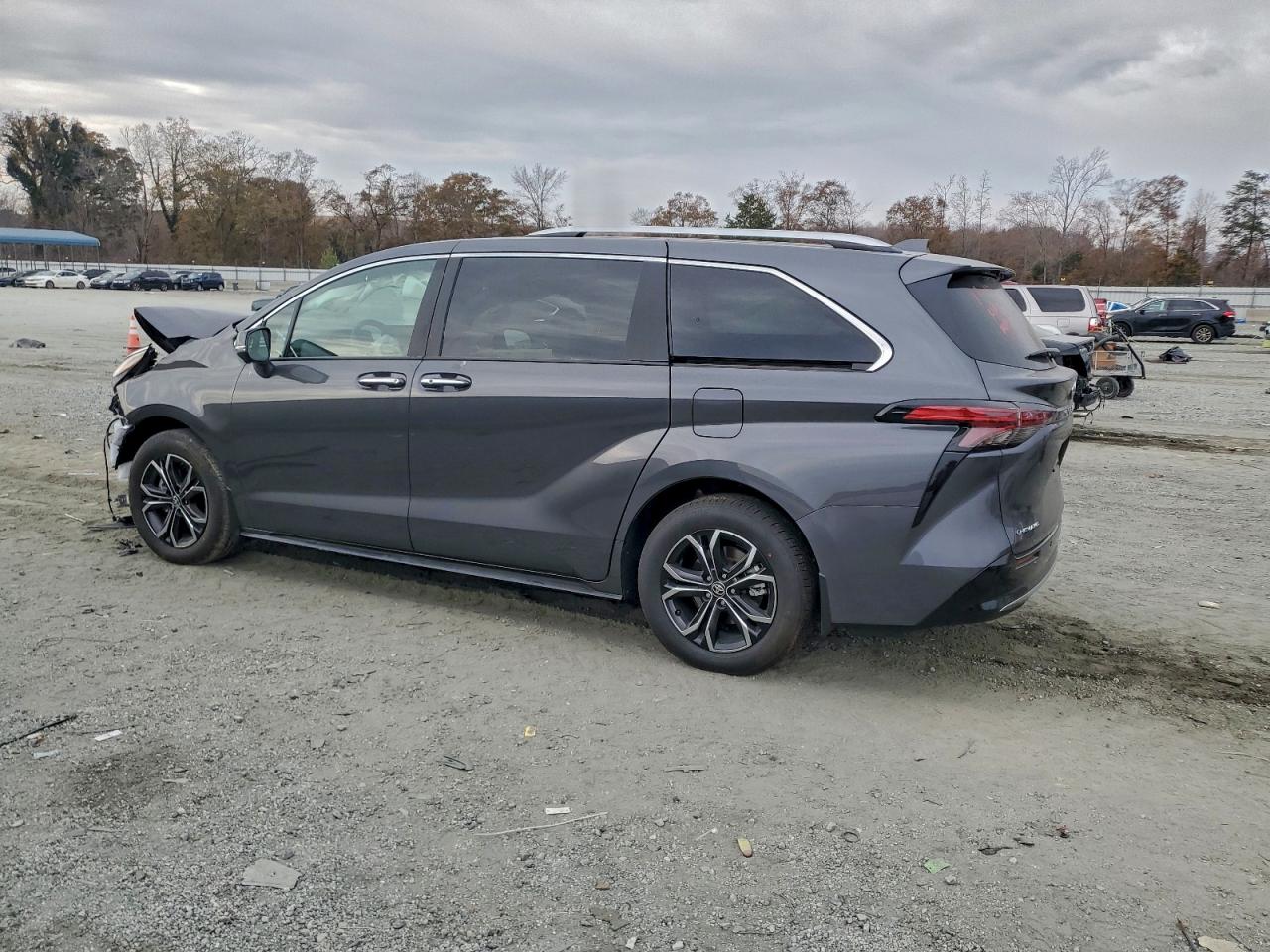TOYOTA SIENNA LIMITED