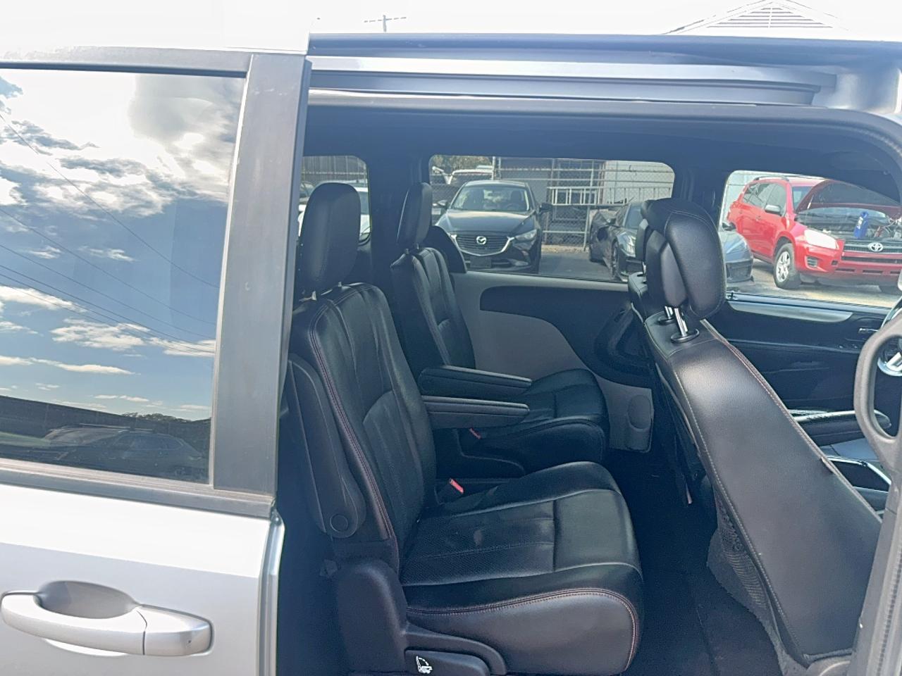 DODGE GRAND CARAVAN R/T