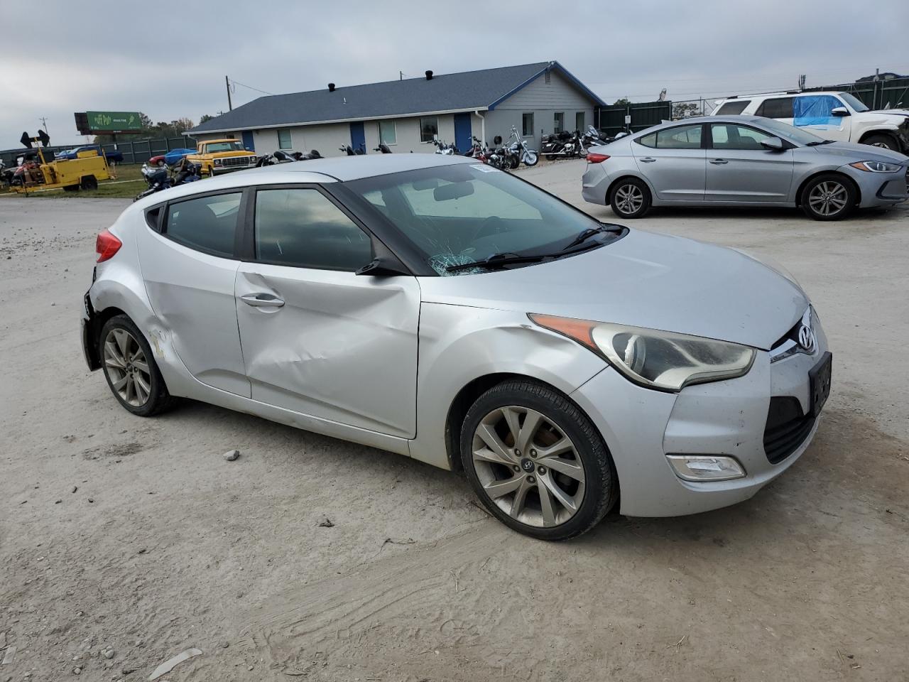 HYUNDAI VELOSTER