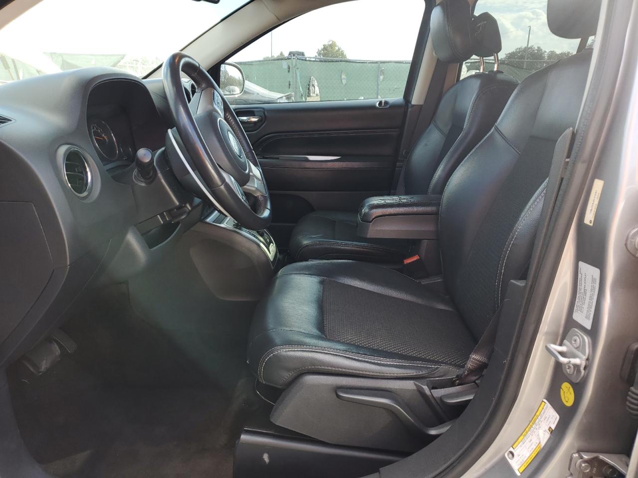 Lot #3302798990 2016 JEEP COMPASS LA