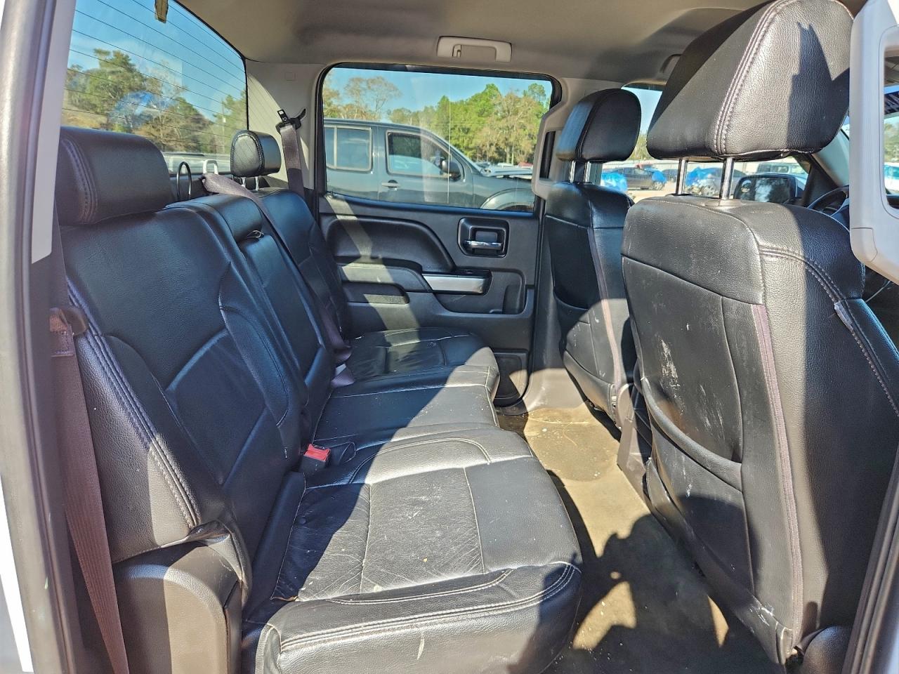 CHEVROLET SILVERADO C1500 LT