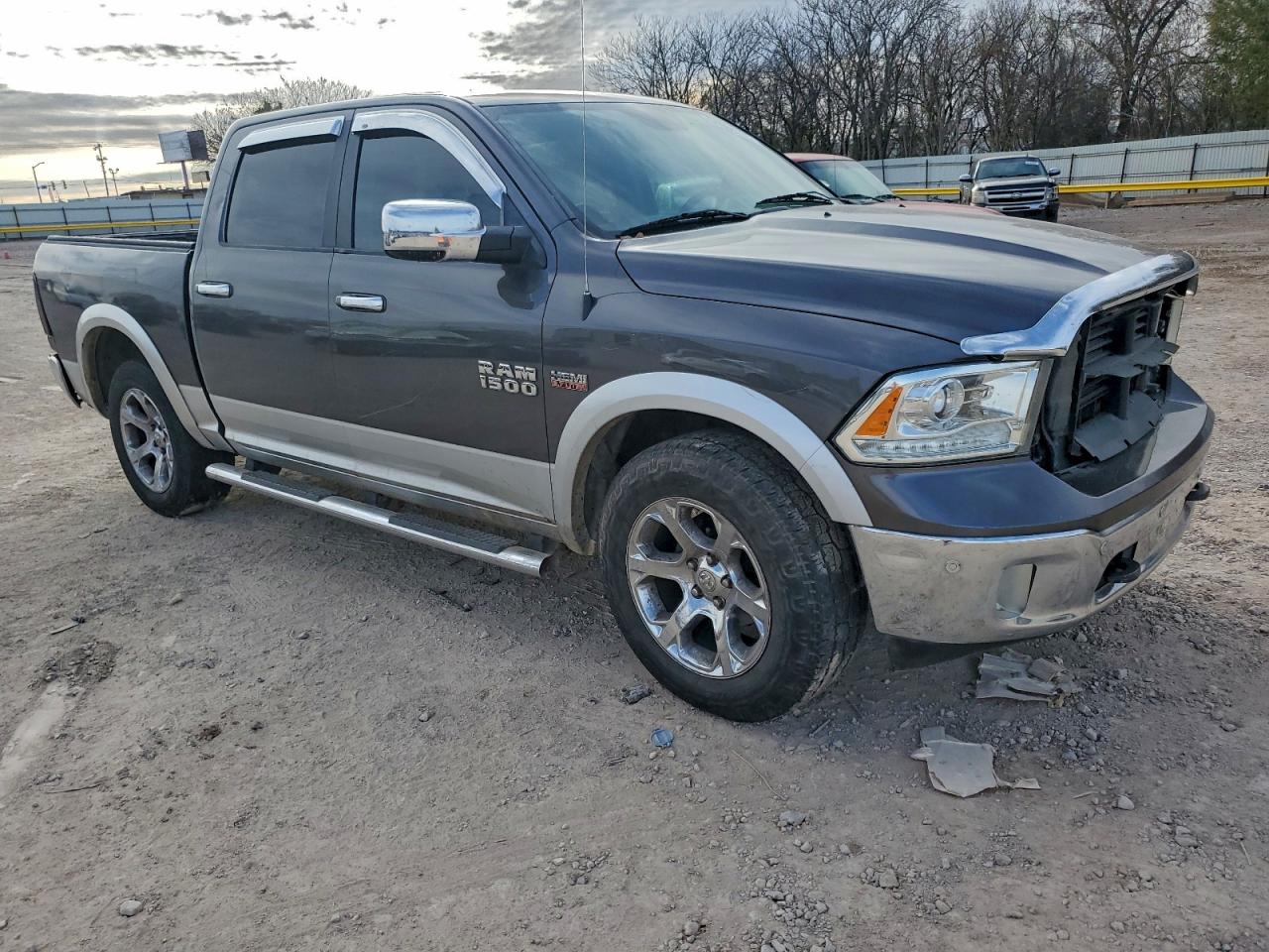 RAM 1500 LARAMIE