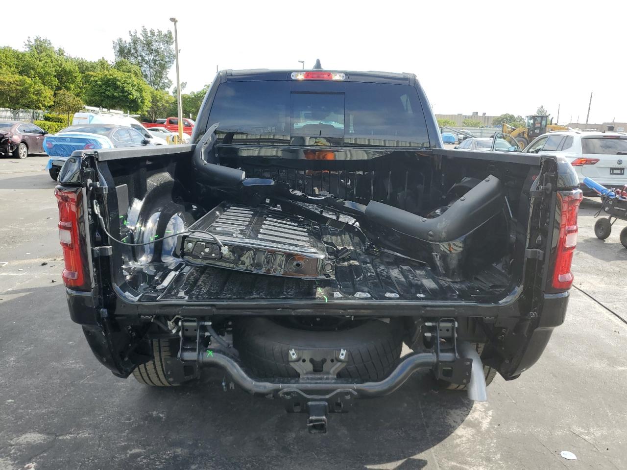 Lot #3301803351 2025 RAM 1500 BIG H