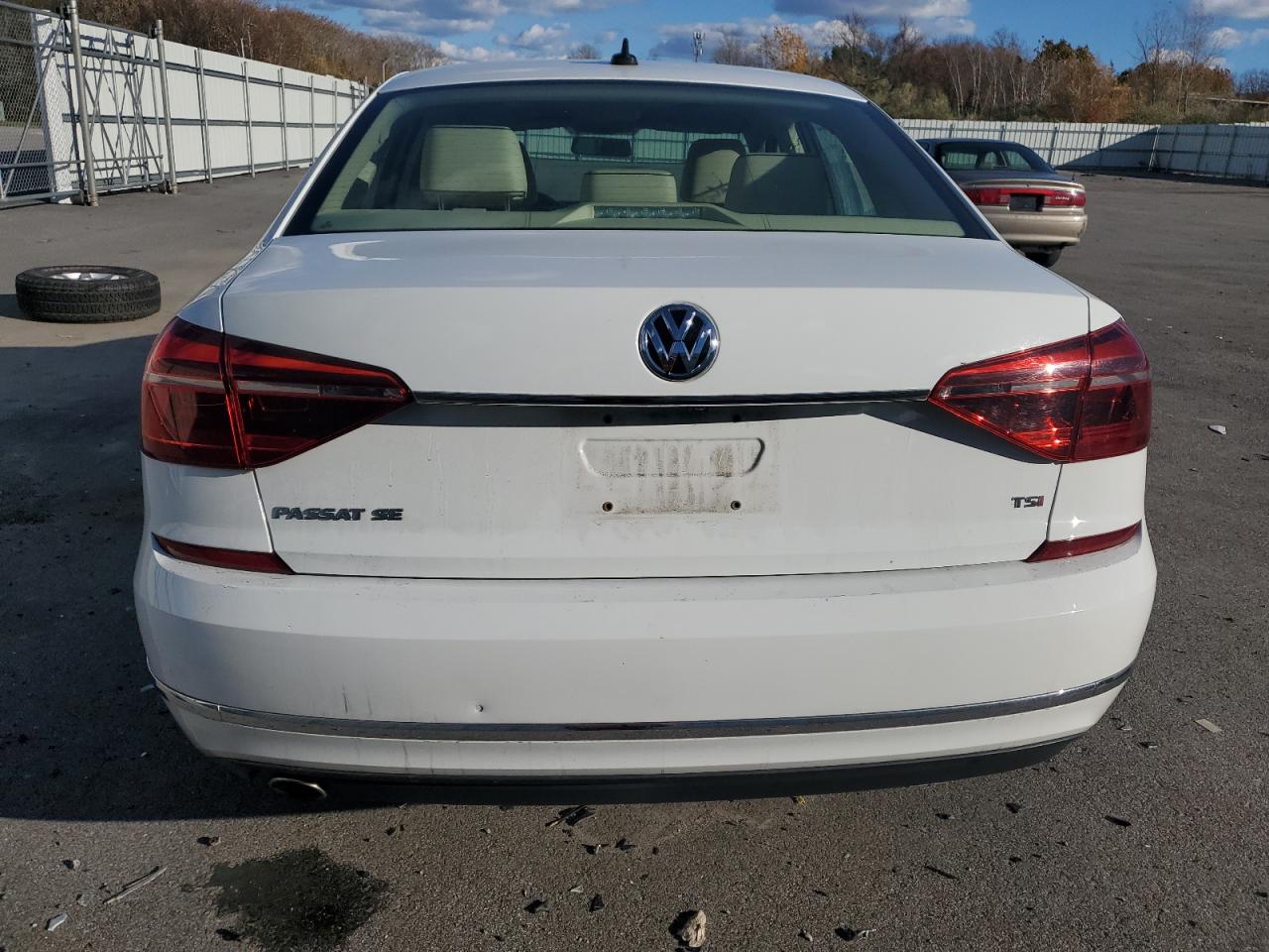 VOLKSWAGEN PASSAT SE