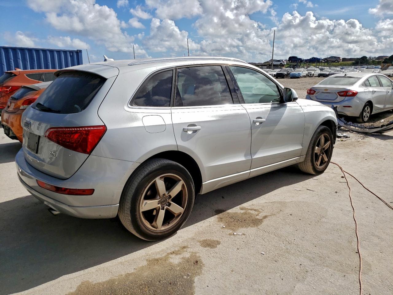 AUDI Q5 PREMIUM PLUS