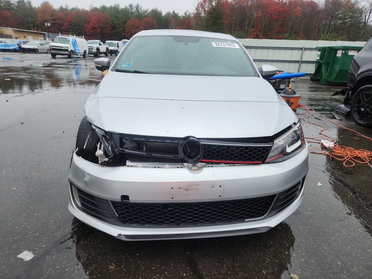 VOLKSWAGEN JETTA GLI