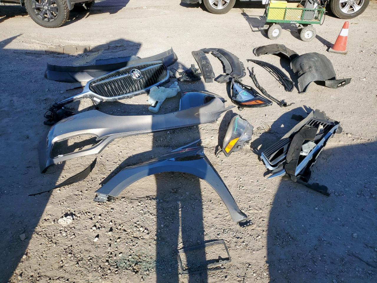 BUICK ENCLAVE ESSENCE