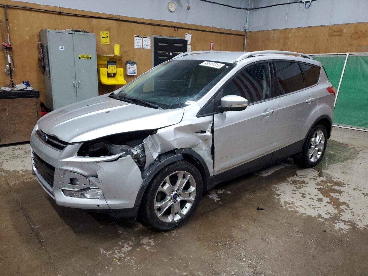 FORD ESCAPE TITANIUM
