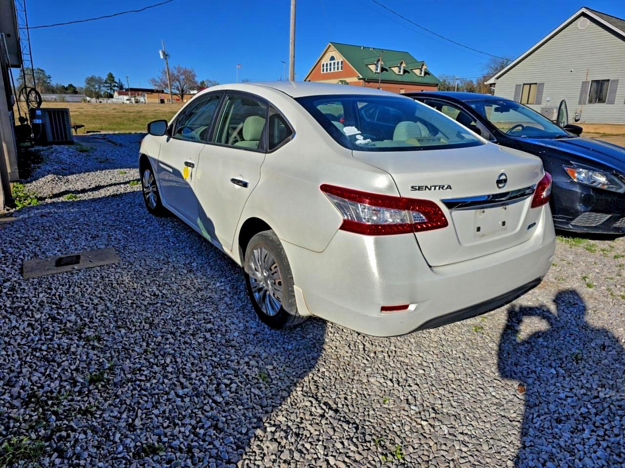 NISSAN SENTRA S