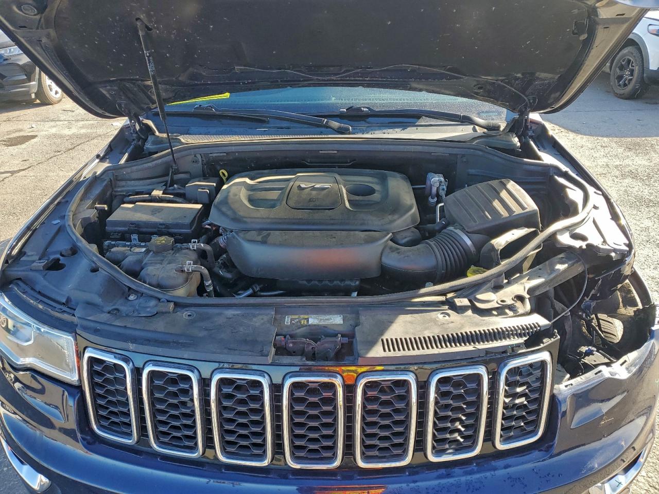 JEEP GRAND CHEROKEE LAREDO