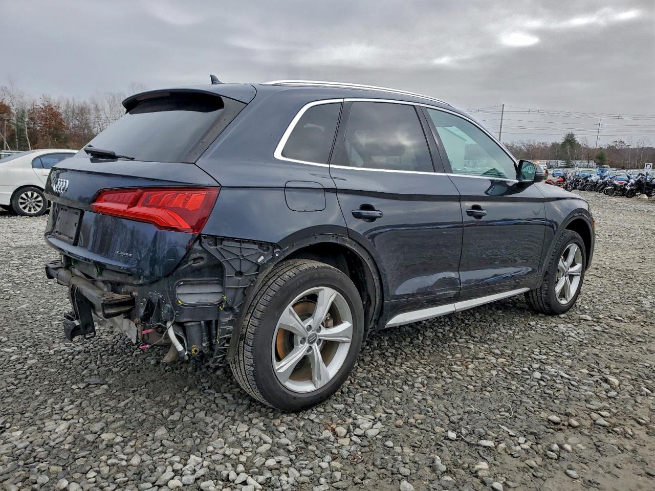 AUDI Q5 PREMIUM